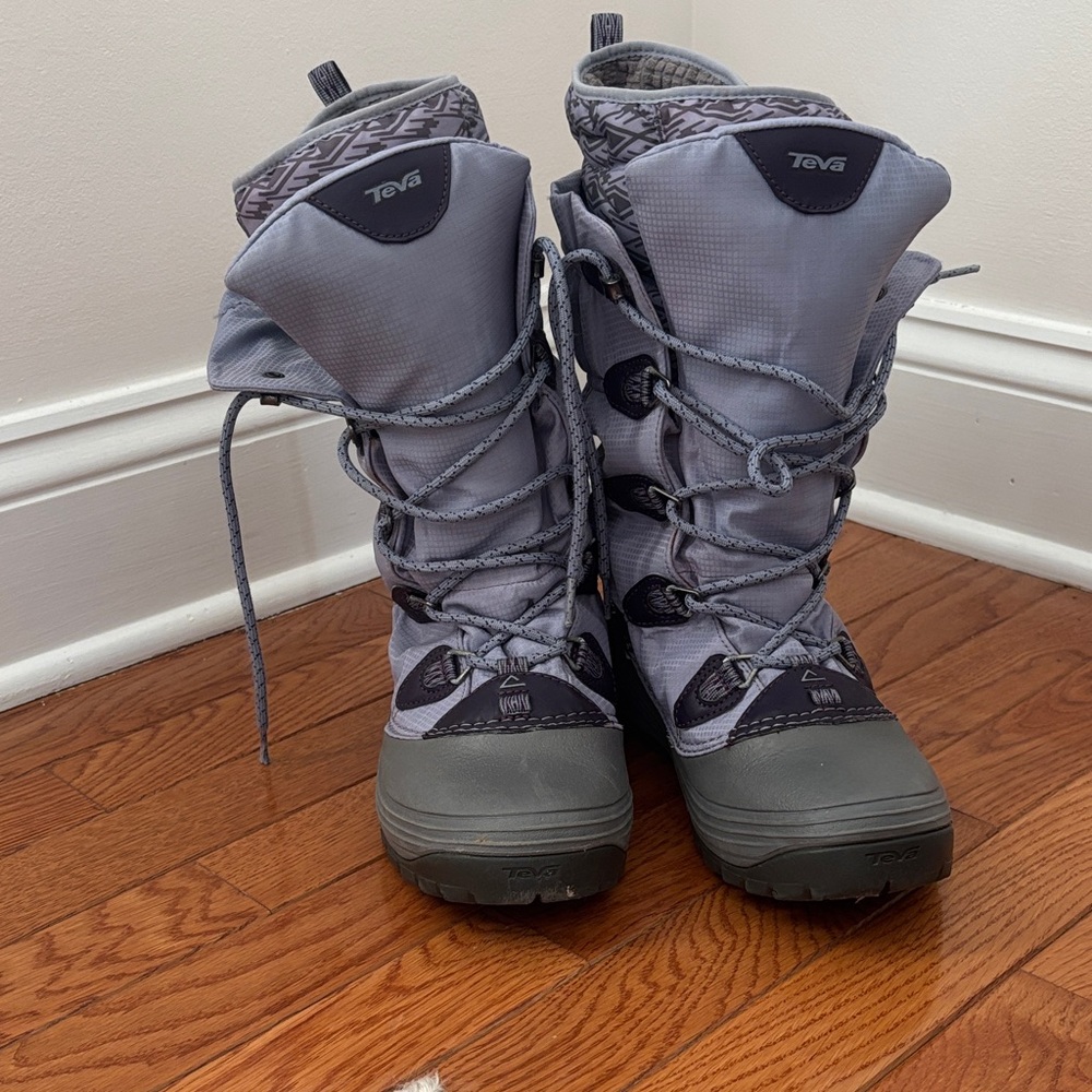 Teva purple/grey Snow Boots